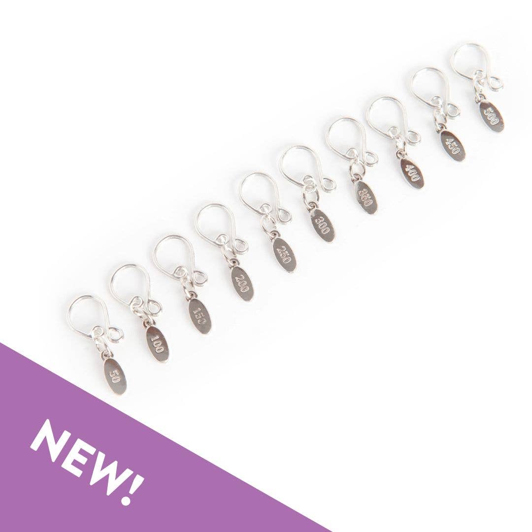 Cast on numbered stitch markers with melody rings for easy adding and removal