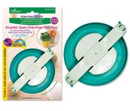 Clover pom pom maker